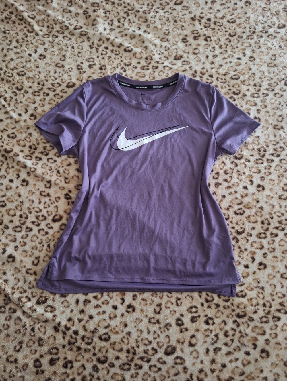 Woman's Nike Dri-fit Short Sleeve Top Size Small